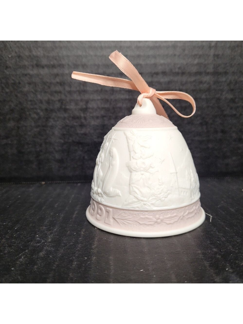 1991 Lladro Campanita Navidad 1.991 Christmas Bell with Pink and White #5803 - Picture 6 of 10